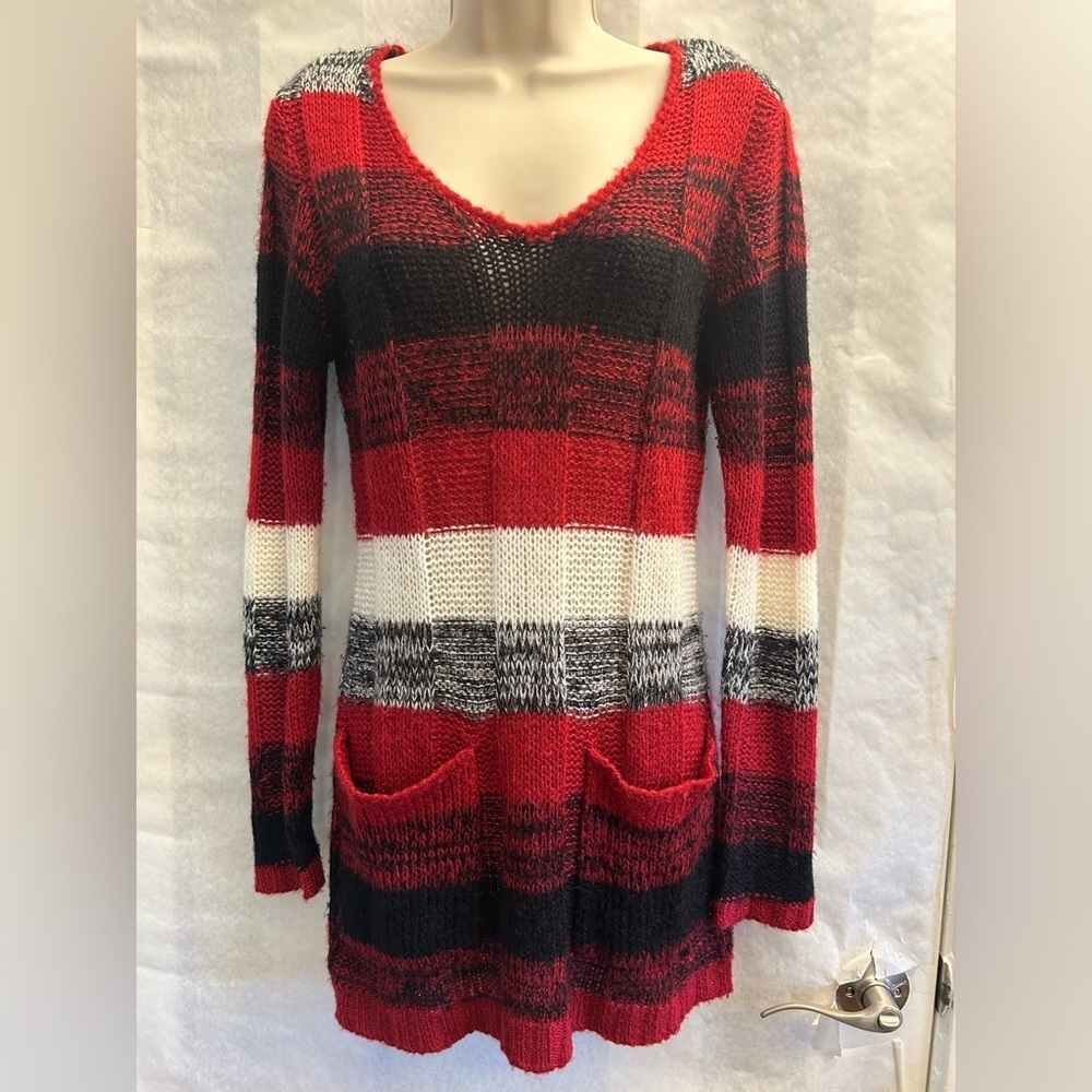 Ultra Flirt Red, Black, & White Striped Knitted Tunic Sweater‎ w/pockets Sz-L.F9
